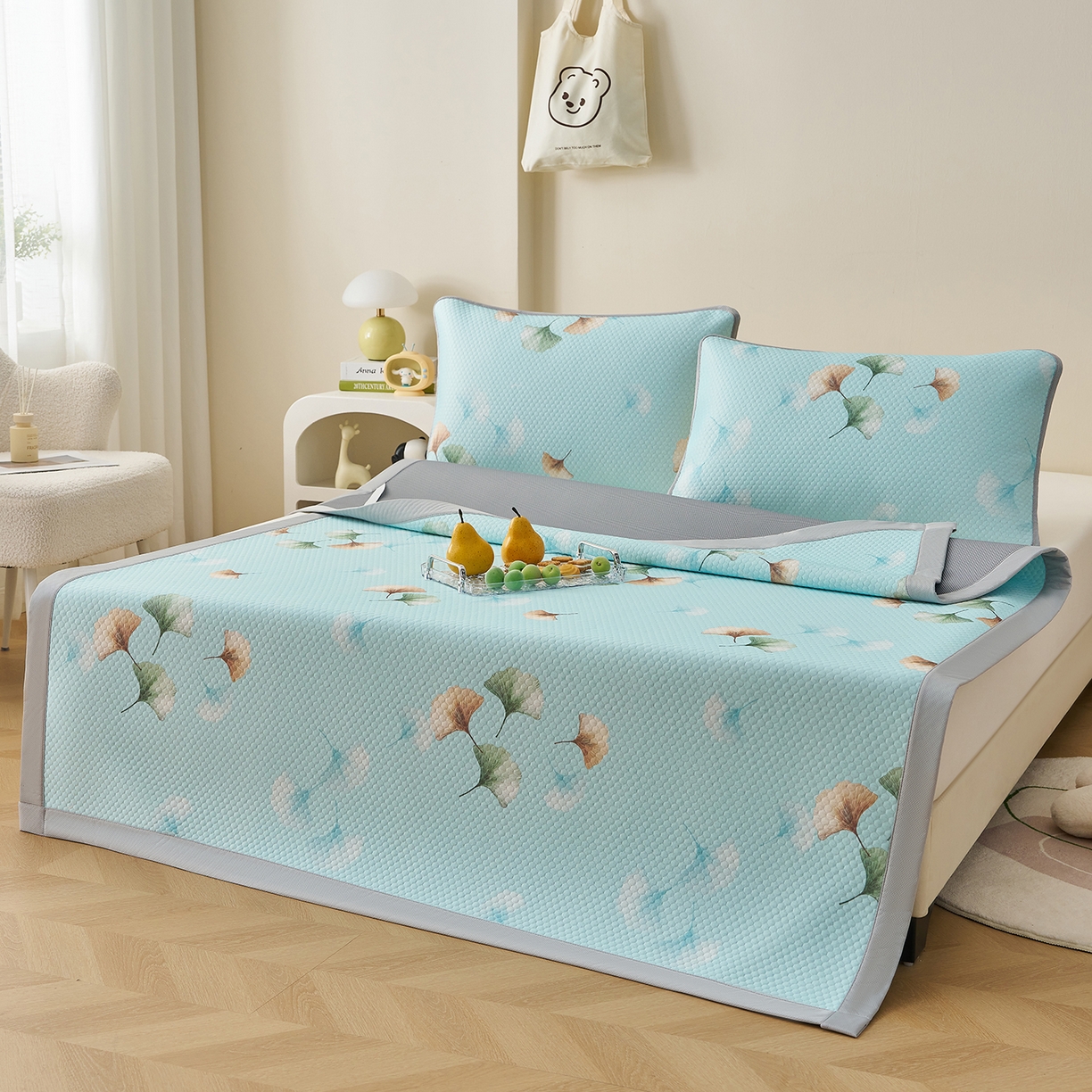 91家纺网 家纺一手货源 找家纺 奇丝雅 2026新款A类印花冰豆豆凉席三明治透气网冰丝凉席家用双人冰丝席床单可机洗大床图 大床款-叶语