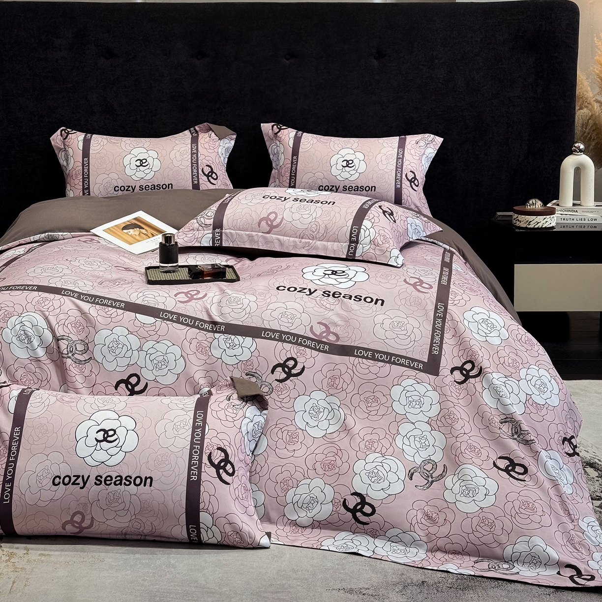 91家纺网 家纺一手货源 找家纺 奥汀洛家纺 2026新款亲肤磨毛数码四件套 彩雅-粉