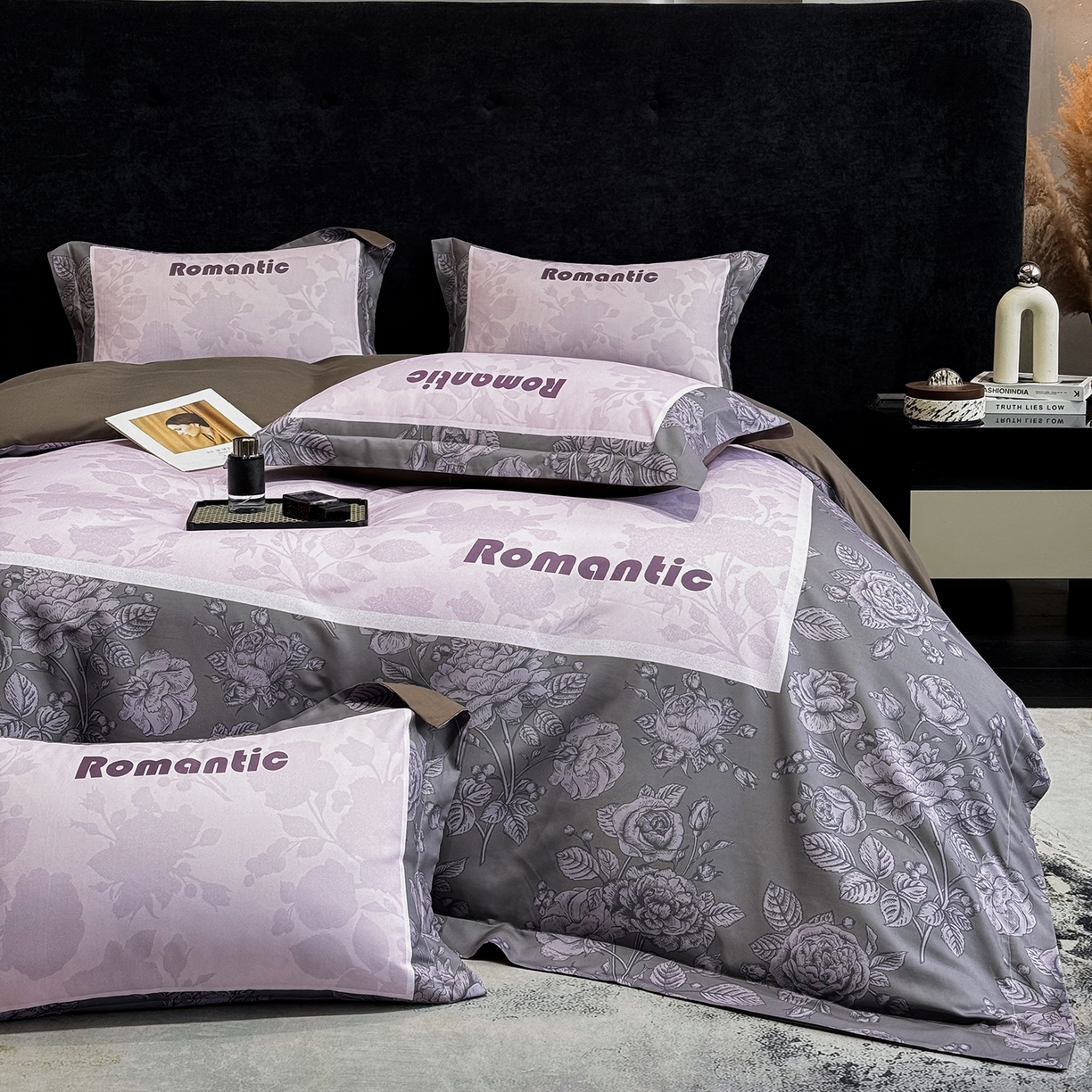 91家纺网 家纺一手货源 找家纺 奥汀洛家纺 2026新款亲肤磨毛数码四件套 罗曼-紫