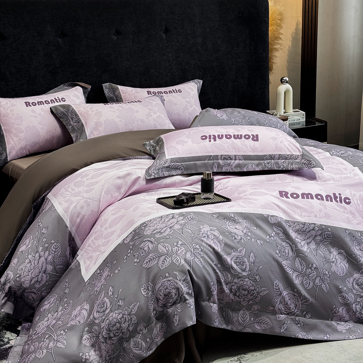 91家纺网 家纺一手货源 找家纺 奥汀洛家纺 2026新款亲肤磨毛数码四件套 罗曼-紫