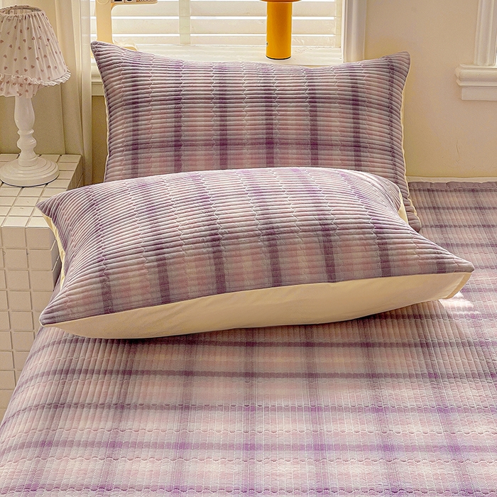 91家纺网 家纺一手货源 找家纺 梦精灵家纺 2026新款全棉床盖单件色织水洗棉绗缝夹棉床单 四季通用榻米防滑学生宿舍单人被套枕套 浮影紫