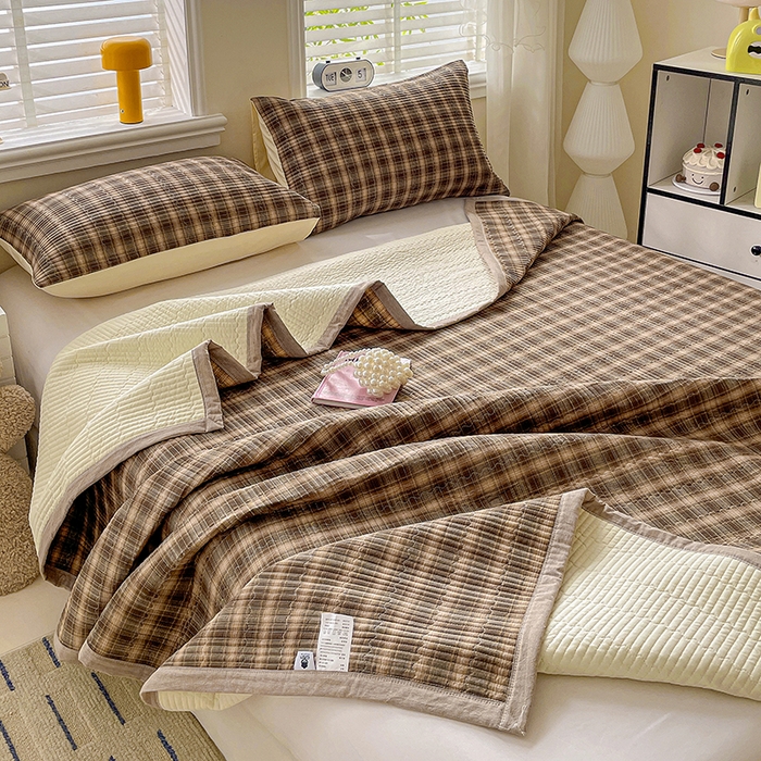 91家纺网 家纺一手货源 找家纺 梦精灵家纺 2026新款全棉床盖单件色织水洗棉绗缝夹棉床单 四季通用榻米防滑学生宿舍单人被套枕套 米兰咖