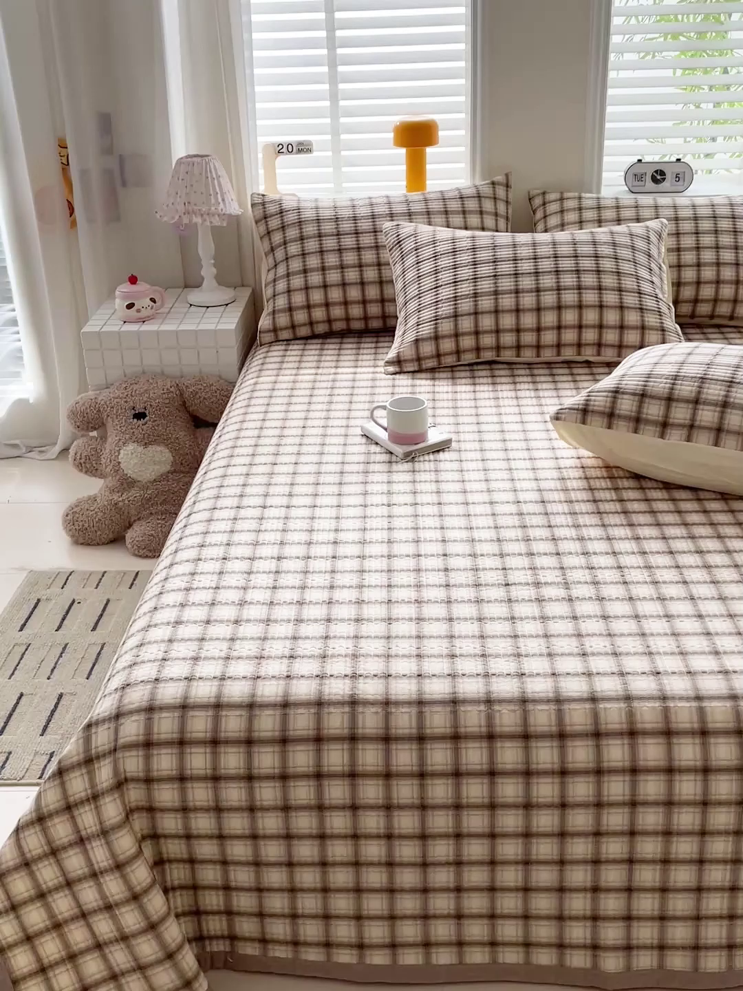 91家纺网 家纺一手货源 找家纺 梦精灵家纺 2026新款全棉床盖单件色织水洗棉绗缝夹棉床单 四季通用榻米防滑学生宿舍单人被套枕套 米兰米