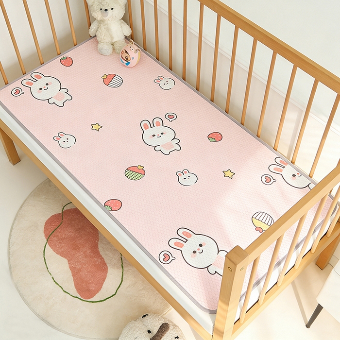 91家纺网 家纺一手货源 找家纺 （总）奇丝雅 2026新款A类母婴级婴儿凉感冰豆豆凉席儿童新生小宝宝床幼儿园床拼接床冰丝席