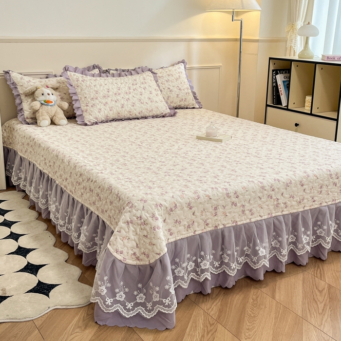 91家纺网 家纺一手货源 找家纺 金梦家居 2025新款印花小竹棉花边夹棉床盖被套四件套 花海