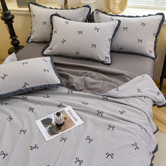91家纺网 家纺一手货源 找家纺 一比一家纺 2026新款木棉赫本风花边夏被夏凉被空调被 格子蝴蝶结