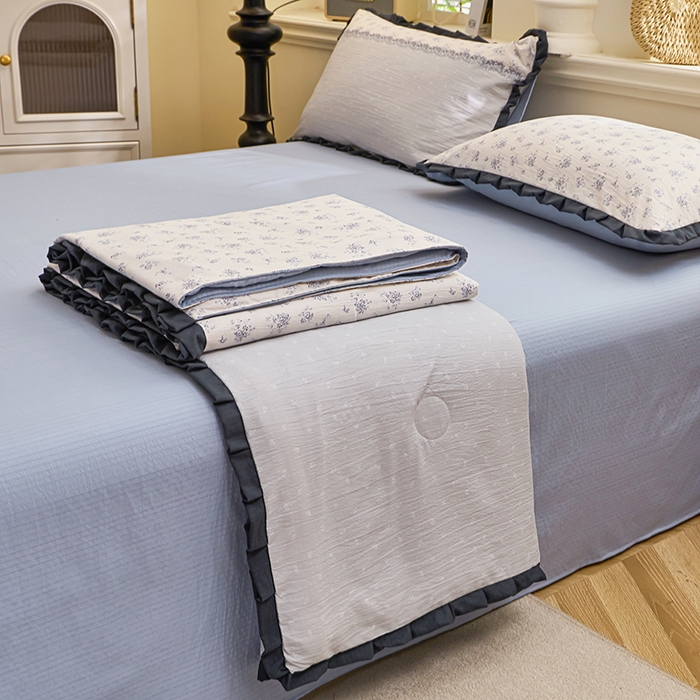 91家纺网 家纺一手货源 找家纺 一比一家纺 2026新款木棉赫本风花边夏被夏凉被空调被 兰黛