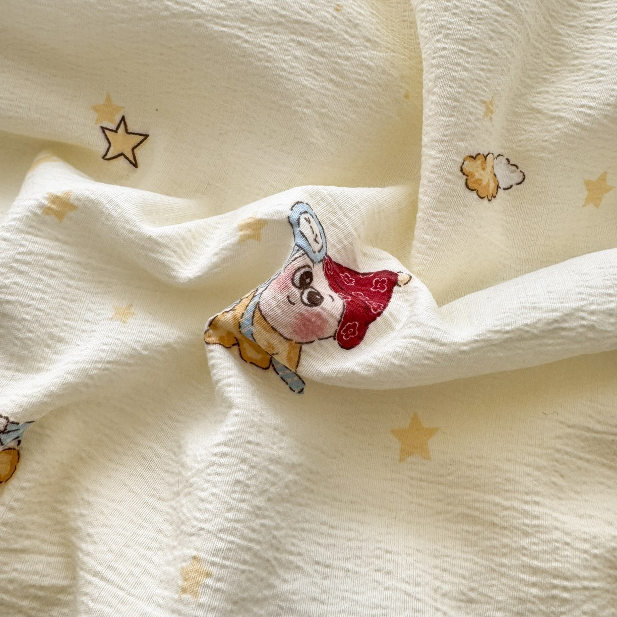 91家纺网 家纺一手货源 找家纺 默忆 2026新款A泡芙双层纱大豆夏被夏凉被空调被夏被四件套 泡芙-魔法星星人