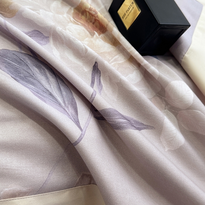 91家纺网 家纺一手货源 找家纺 乐蔻家纺 2026新款宽边数码精梳长绒棉纯棉四件套 净馨 灰