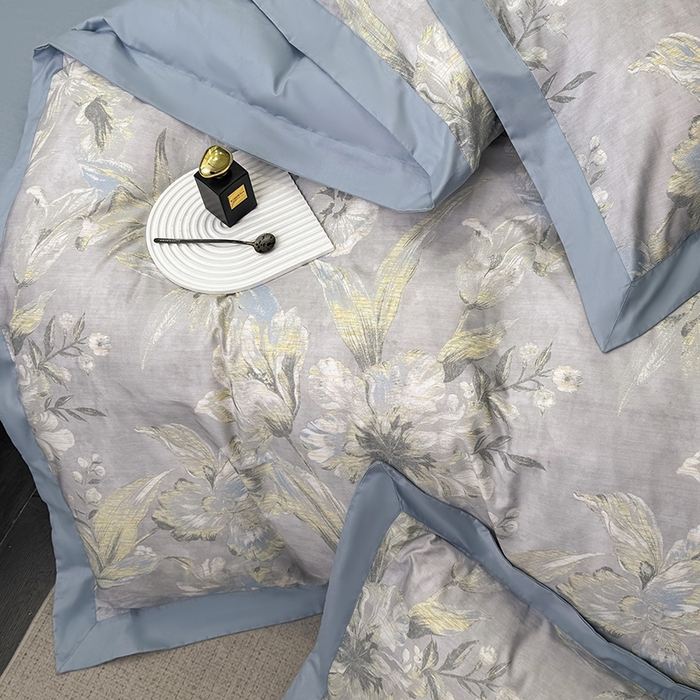 91家纺网 家纺一手货源 找家纺 乐蔻家纺 2026新款宽边数码精梳长绒棉纯棉四件套 柯利福  灰