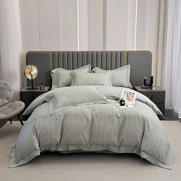 91家纺网 家纺一手货源 找家纺 乐蔻家纺 2026新款宽边数码精梳长绒棉纯棉四件套 落叶飘飘  绿