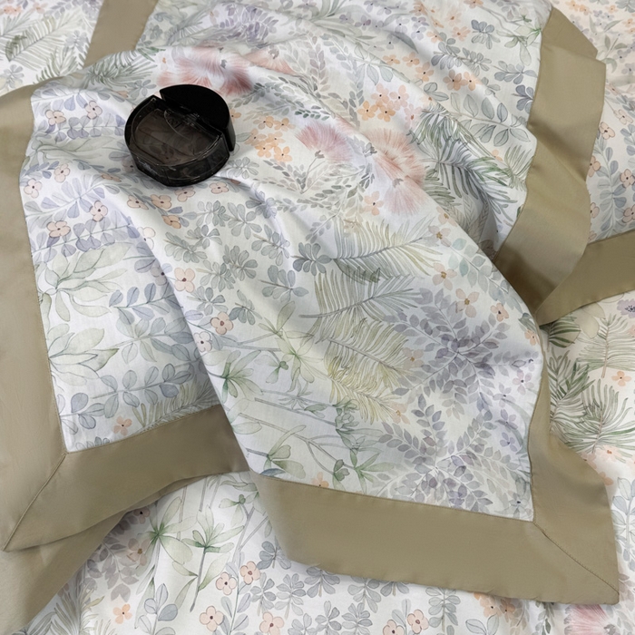 91家纺网 家纺一手货源 找家纺 乐蔻家纺 2026新款宽边数码精梳长绒棉纯棉四件套 绮花瑶  绿