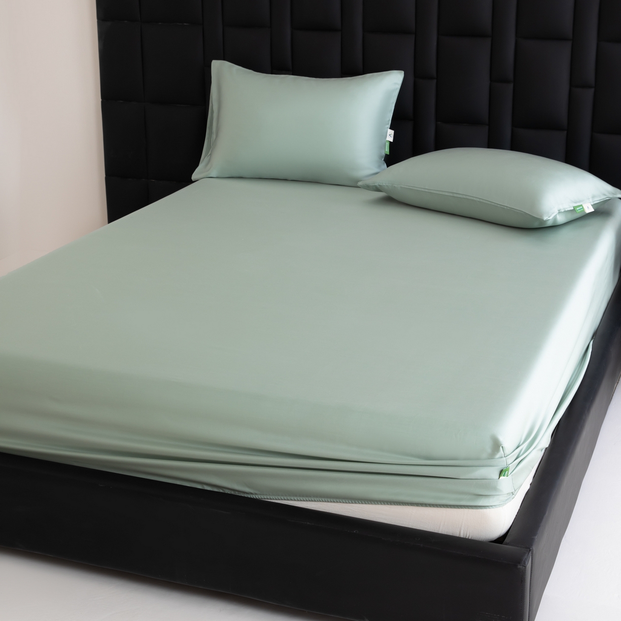 91家纺网 家纺一手货源 找家纺 （总）眠博士 2026新款60S天丝莱赛尔纯色床笠-场景一