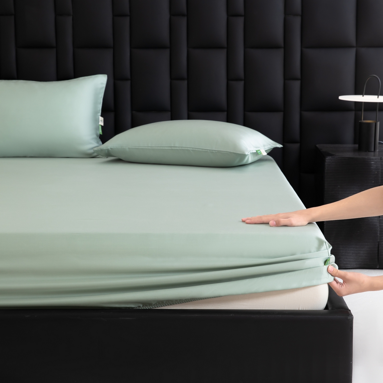 91家纺网 家纺一手货源 找家纺 （总）眠博士 2026新款60S天丝莱赛尔纯色床笠-场景一