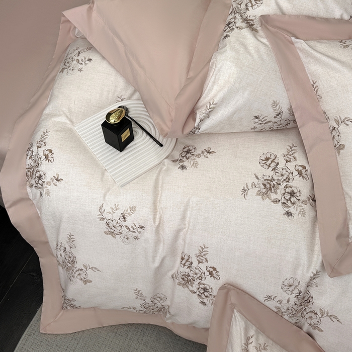 91家纺网 家纺一手货源 找家纺 乐蔻家纺 2026新款宽边数码精梳长绒棉纯棉四件套 舒言 粉