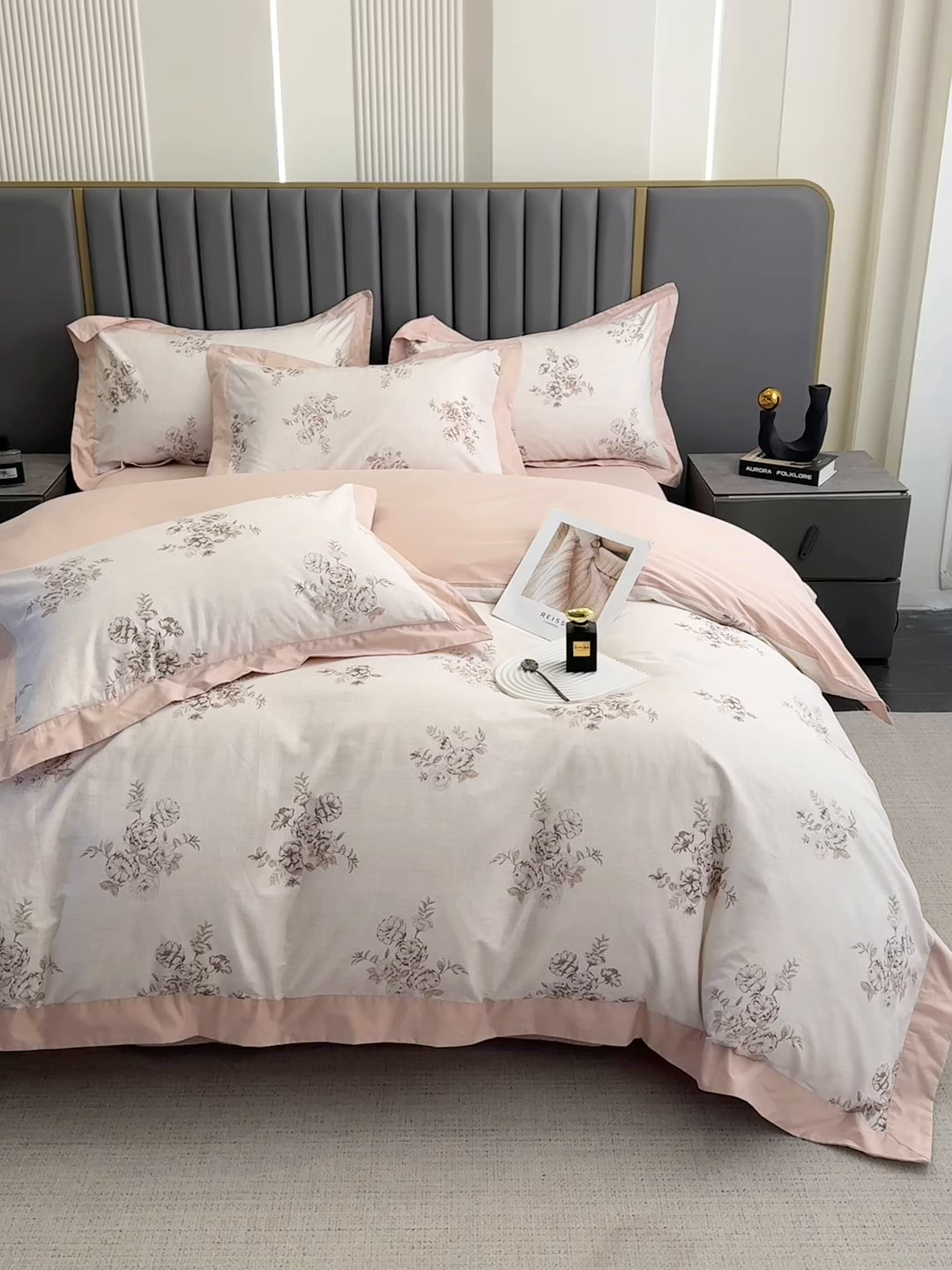 91家纺网 家纺一手货源 找家纺 乐蔻家纺 2026新款宽边数码精梳长绒棉纯棉四件套 舒言 粉