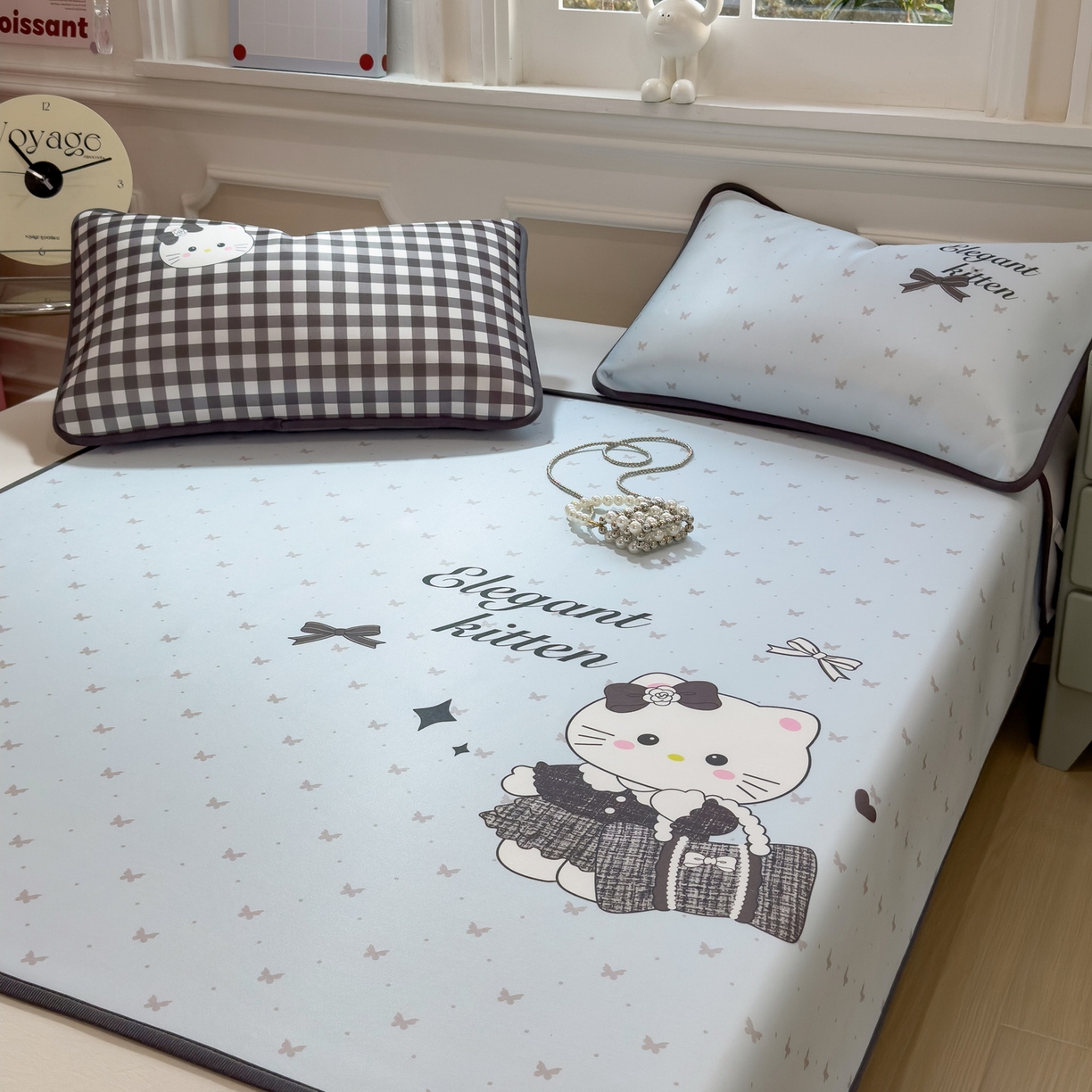 91家纺网 家纺一手货源 找家纺 丝羽坊 2026新款ins设计师原创大版小清新卡通冰皮复合软凉席  香风喵语-平铺款