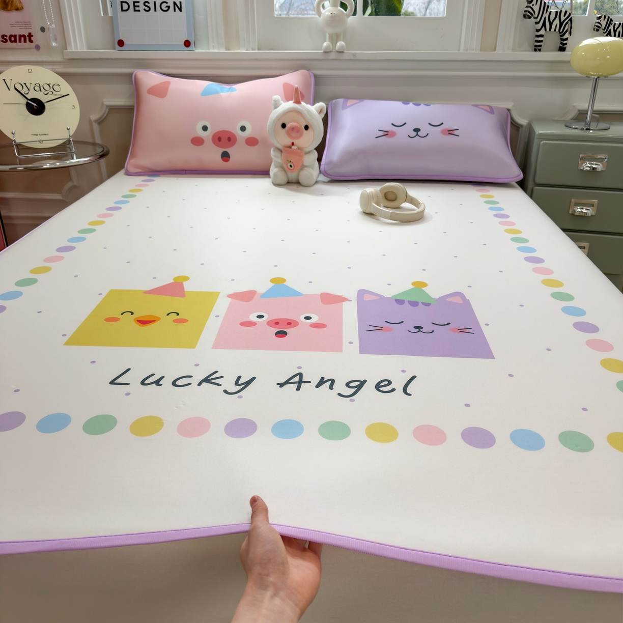 91家纺网 家纺一手货源 找家纺 丝羽坊 2026新款ins设计师原创大版小清新卡通冰皮复合软凉席  幸运派-平铺款