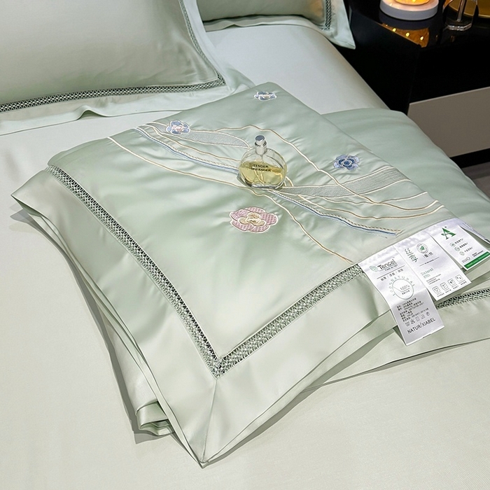 91家纺网 家纺一手货源 找家纺 欧夏家纺 2026新款兰精天丝刺绣镂空夏被空调被夏凉被薄被子-泊莱丽 牛油果