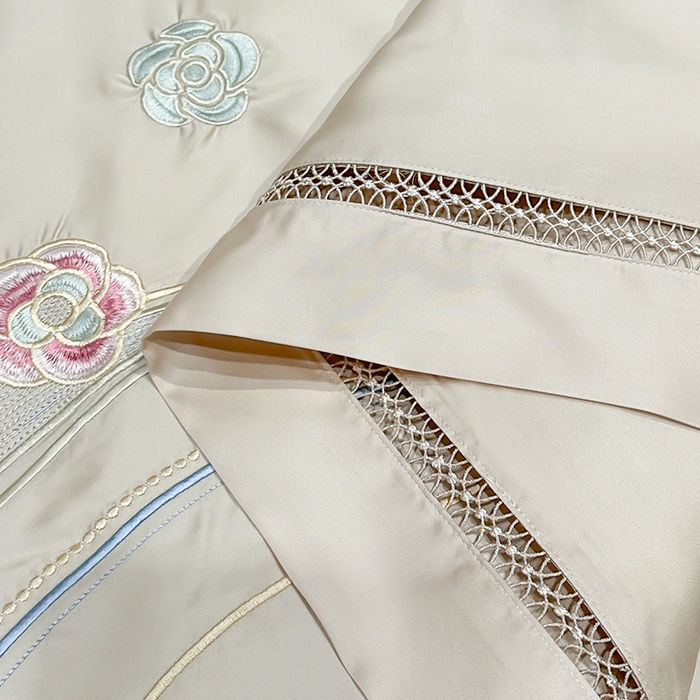 91家纺网 家纺一手货源 找家纺 欧夏家纺 2026新款兰精天丝刺绣镂空夏被空调被夏凉被薄被子-泊莱丽 香槟色