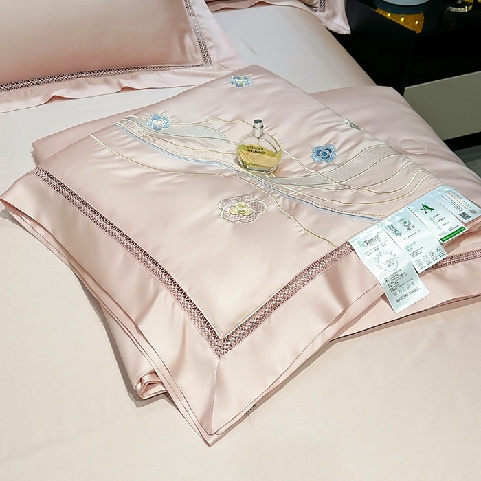 91家纺网 家纺一手货源 找家纺 欧夏家纺 2026新款兰精天丝刺绣镂空夏被空调被夏凉被薄被子-泊莱丽 玉色