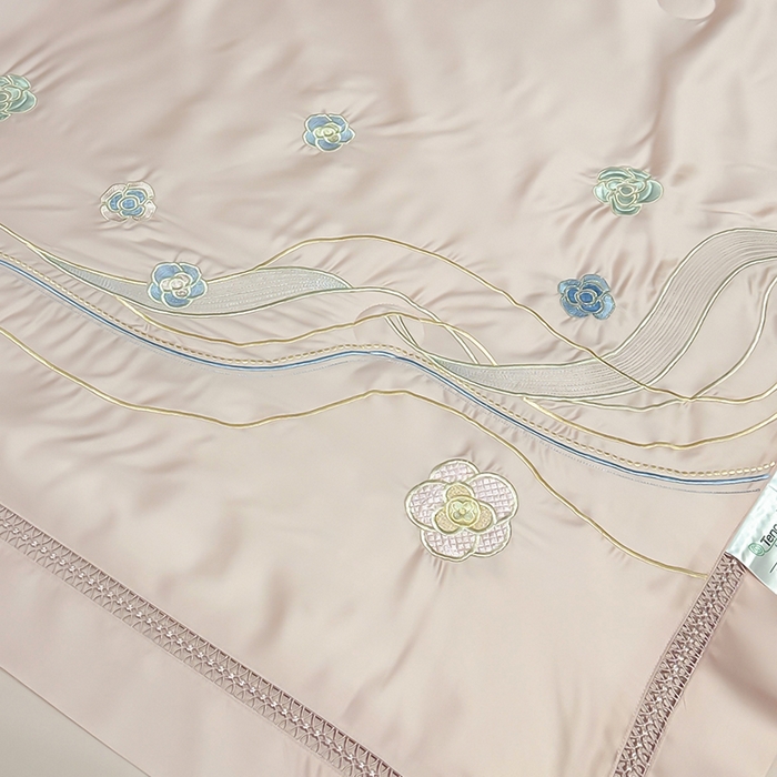 91家纺网 家纺一手货源 找家纺 欧夏家纺 2026新款兰精天丝刺绣镂空夏被空调被夏凉被薄被子-泊莱丽 玉色