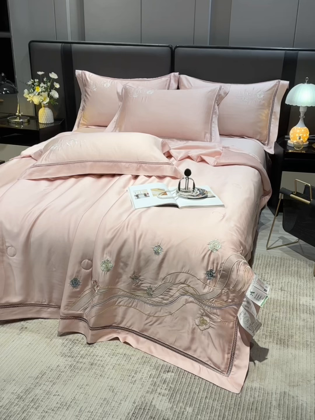 91家纺网 家纺一手货源 找家纺 欧夏家纺 2026新款兰精天丝刺绣镂空夏被空调被夏凉被薄被子-泊莱丽 玉色