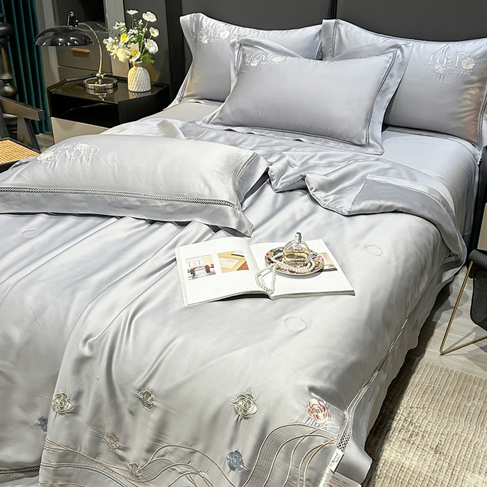 91家纺网 家纺一手货源 找家纺 欧夏家纺 2026新款兰精天丝刺绣镂空夏被空调被夏凉被薄被子-泊莱丽 月光灰