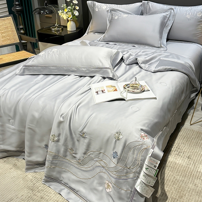 91家纺网 家纺一手货源 找家纺 欧夏家纺 2026新款兰精天丝刺绣镂空夏被空调被夏凉被薄被子-泊莱丽 月光灰