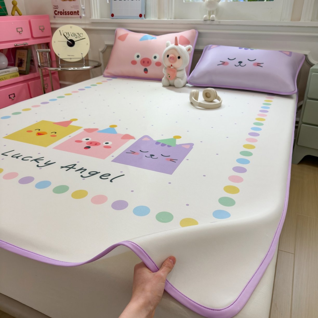 91家纺网 家纺一手货源 找家纺 丝羽坊 2026新款ins设计师原创大版小清新卡通冰皮复合软凉席  幸运派-平铺款