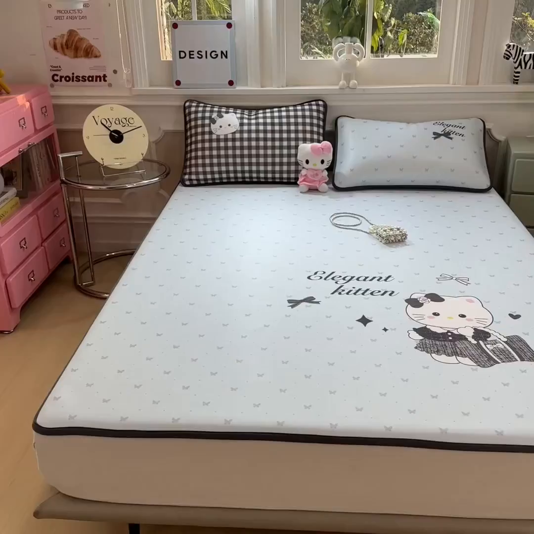 91家纺网 家纺一手货源 找家纺 丝羽坊 2026新款ins设计师原创大版小清新卡通冰皮复合软凉席  香风喵语-平铺款