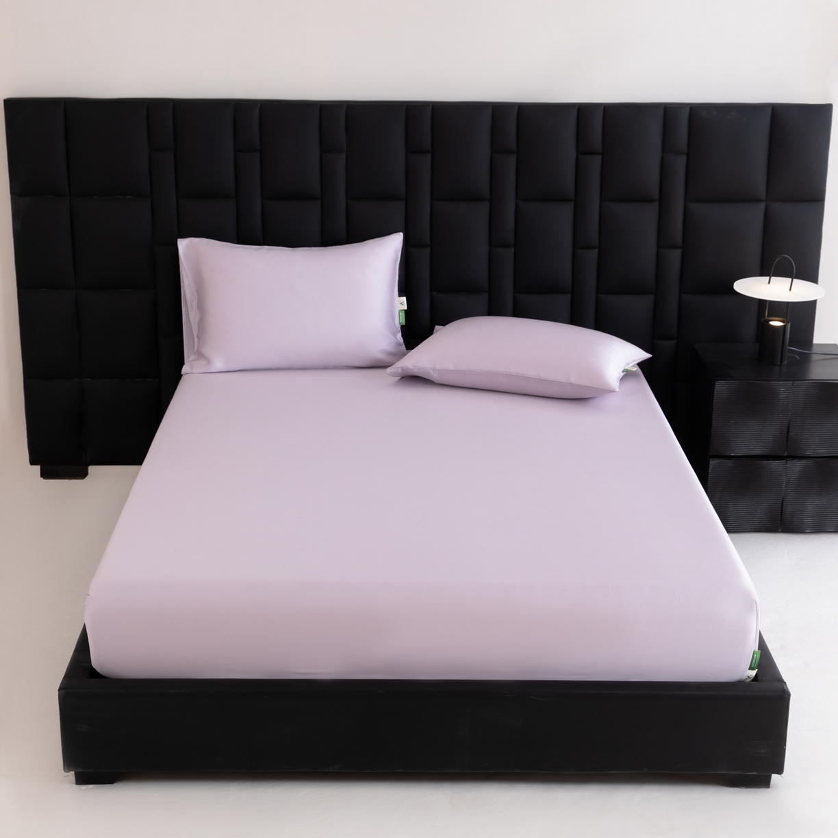 91家纺网 家纺一手货源 找家纺 眠博士 2026新款60S天丝莱赛尔纯色床笠-场景一 60S天丝床笠-迷香紫