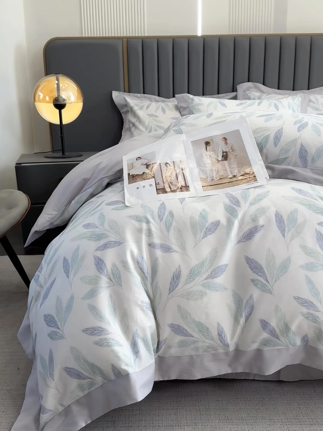 91家纺网 家纺一手货源 找家纺 乐蔻家纺 2026新款宽边数码精梳长绒棉纯棉四件套 叶眠 雾白