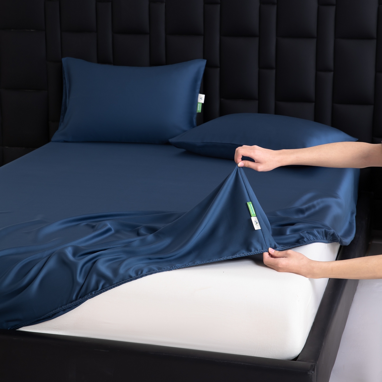 91家纺网 家纺一手货源 找家纺 眠博士 2026新款60S天丝莱赛尔纯色床笠-场景一 60S天丝床笠-米亚蓝