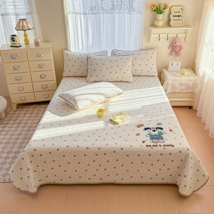 91家纺网 家纺一手货源 找家纺 赛丽雅 2026春夏新款毛巾绣床盖三件套 开心狗