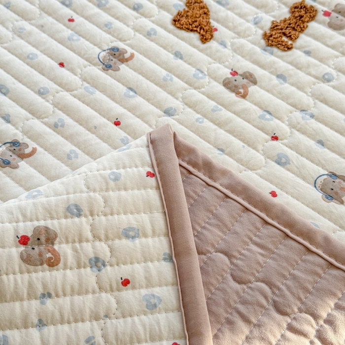 91家纺网 家纺一手货源 找家纺 赛丽雅 2026春夏新款毛巾绣床盖三件套 开心狗