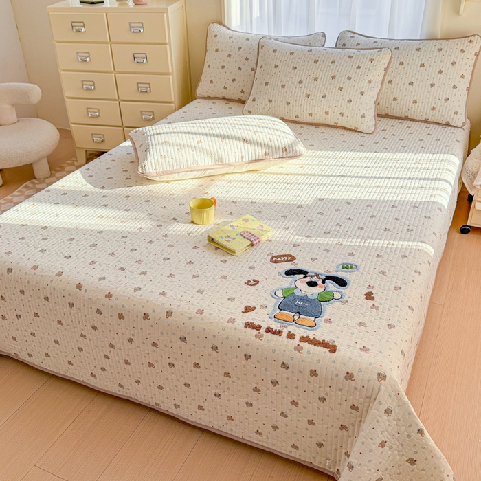 91家纺网 家纺一手货源 找家纺 赛丽雅 2026春夏新款毛巾绣床盖三件套 开心狗