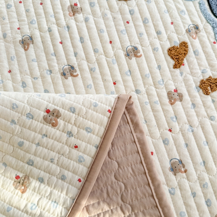 91家纺网 家纺一手货源 找家纺 赛丽雅 2026春夏新款毛巾绣床盖三件套 开心狗