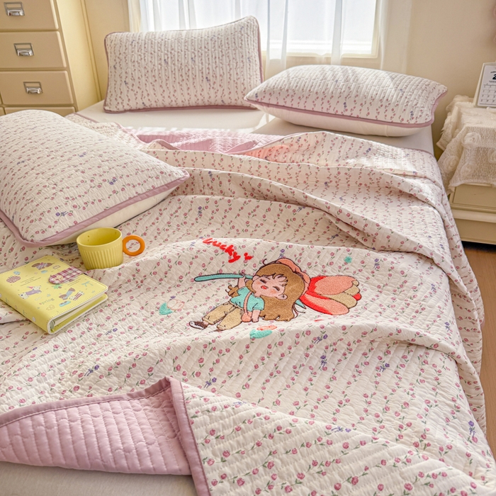 91家纺网 家纺一手货源 找家纺 赛丽雅 2026春夏新款毛巾绣床盖三件套 花朵姑娘