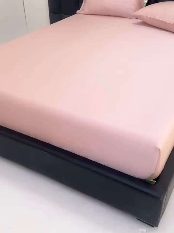 91家纺网 家纺一手货源 找家纺 眠博士 2026新款60S天丝莱赛尔纯色床笠-场景一 60S天丝床笠-藕粉
