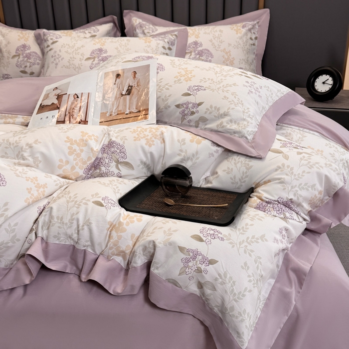 91家纺网 家纺一手货源 找家纺 乐蔻家纺 2026新款宽边数码精梳长绒棉纯棉四件套 樱花草 紫