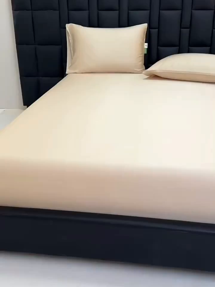 91家纺网 家纺一手货源 找家纺 眠博士 2026新款60S天丝莱赛尔纯色床笠-场景一 60S天丝床笠-浅茶色