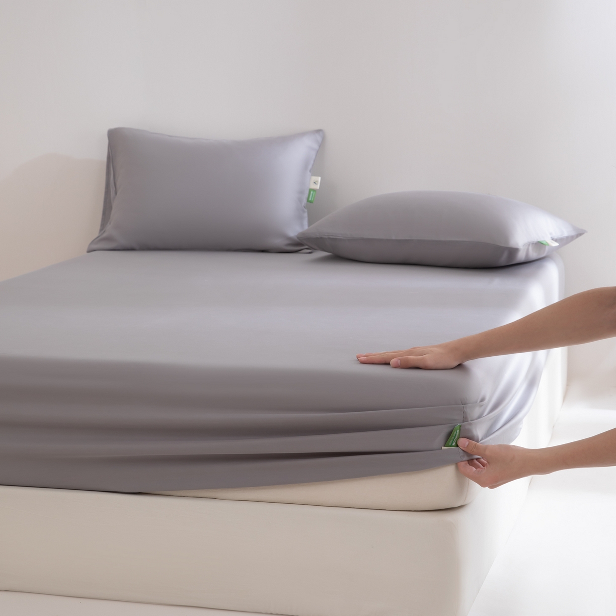 眠博士 2026新款60S天丝莱赛尔纯色床笠-场景一 60S天丝床笠-烟灰