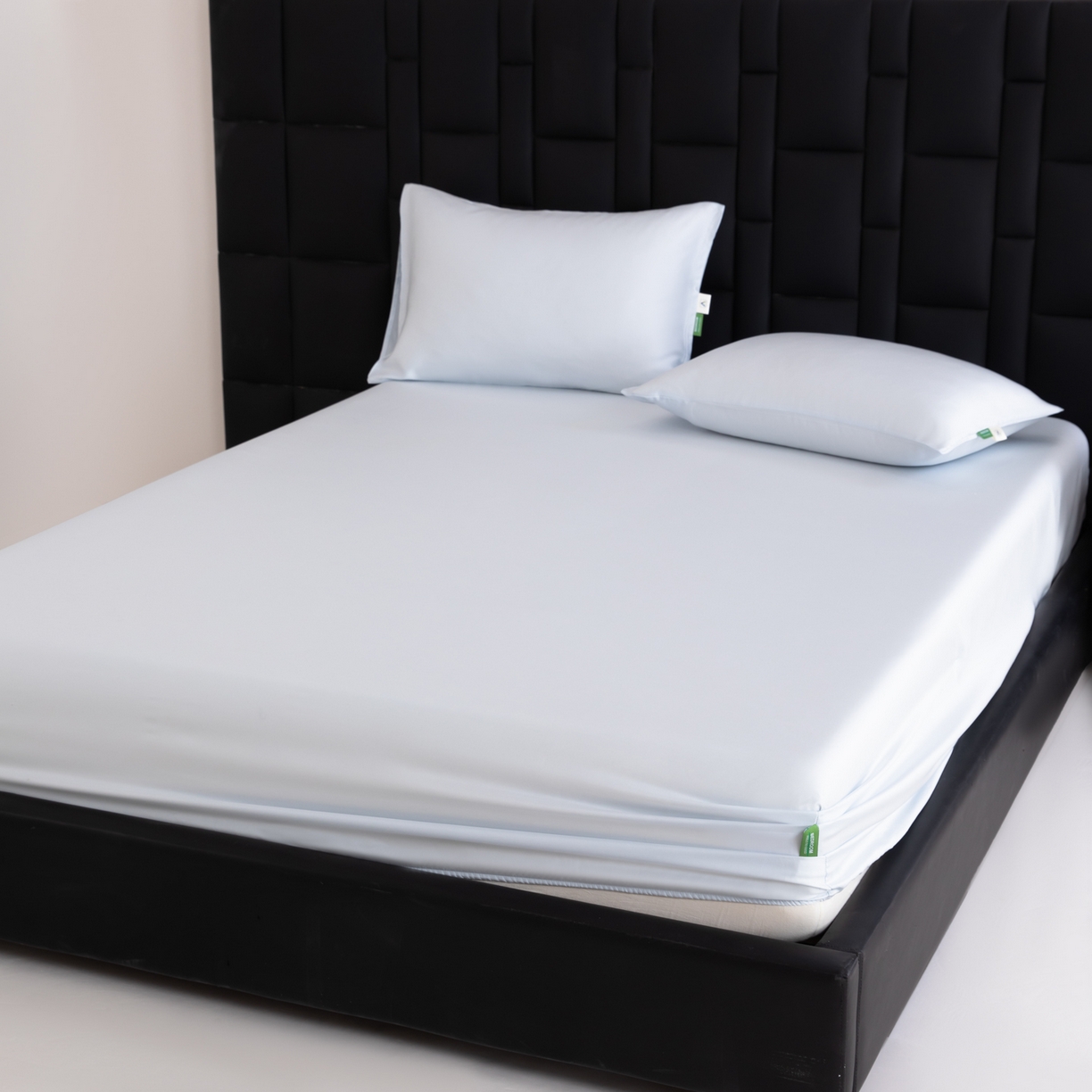 91家纺网 家纺一手货源 找家纺 眠博士 2026新款60S天丝莱赛尔纯色床笠-场景一 60S天丝床笠-云朵蓝