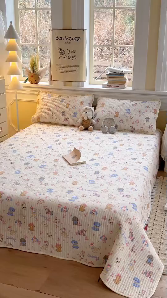 91家纺网 家纺一手货源 找家纺 默忆 2026新款A类小清新四季可用学生宿舍床单  单件全棉炕盖床盖炕毯三件套 萌宠乐园