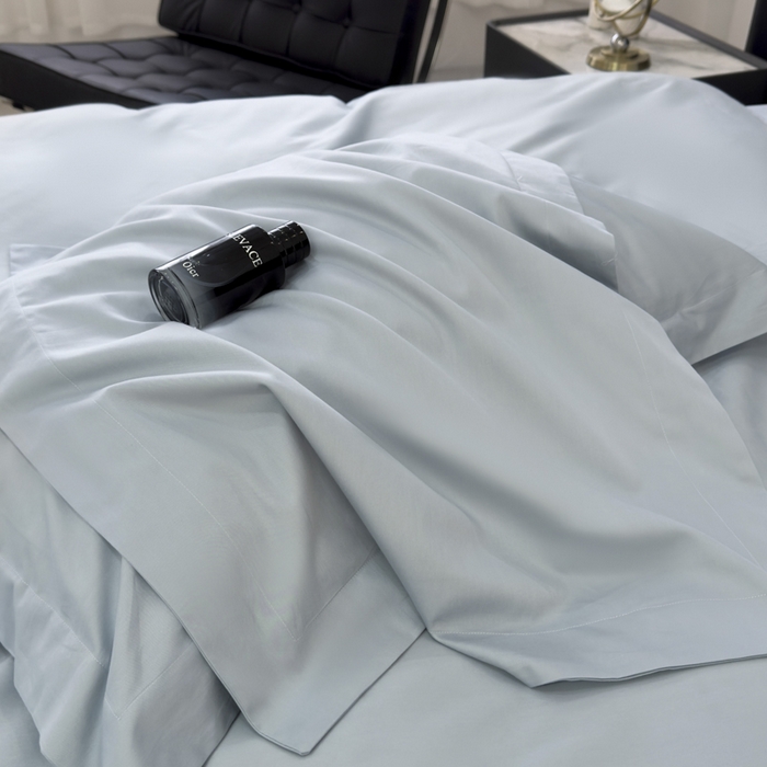 91家纺网 家纺一手货源 找家纺 乐蔻家纺 2026新款100S长绒棉纯棉素色款四件套 梦幻蓝灰