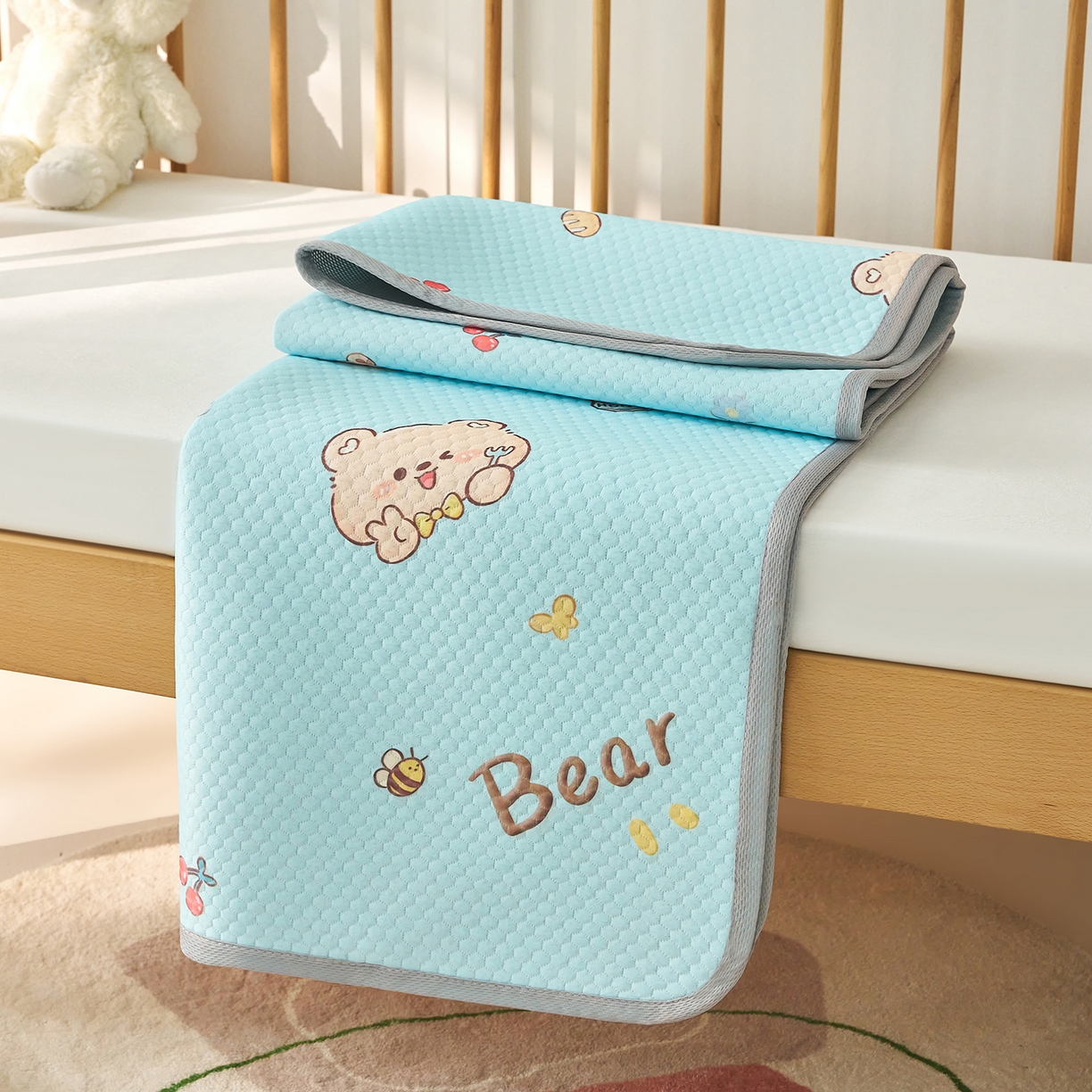 91家纺网 家纺一手货源 找家纺 家品罗兰 2026新款A类母婴级卡通婴儿凉感冰豆豆凉席儿童新生小宝宝床幼儿园床拼接床冰丝席床单垫可机洗夏空调席 甜甜圈【三明治透气网底】