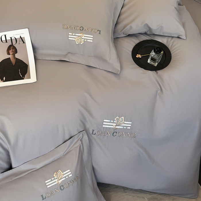 91家纺网 家纺一手货源 找家纺 乐蔻家纺 2026新款四季款全棉纯棉绣花四件套 星雅 灰