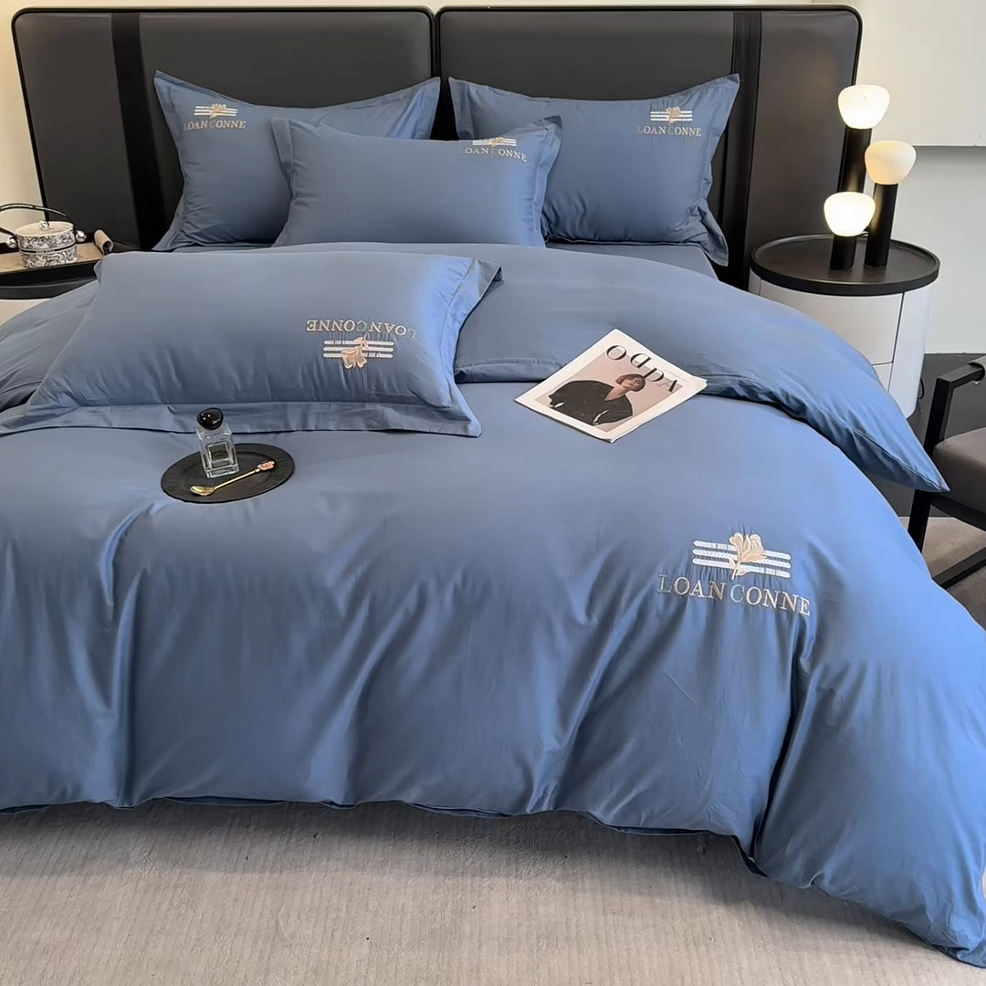 91家纺网 家纺一手货源 找家纺 乐蔻家纺 2026新款四季款全棉纯棉绣花四件套 星雅 蓝