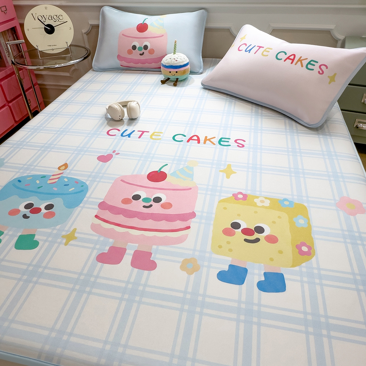 91家纺网 家纺一手货源 找家纺 丝羽坊 2026新款ins设计师原创大版小清新卡通冰皮复合软凉席  甜趣屋-床笠款